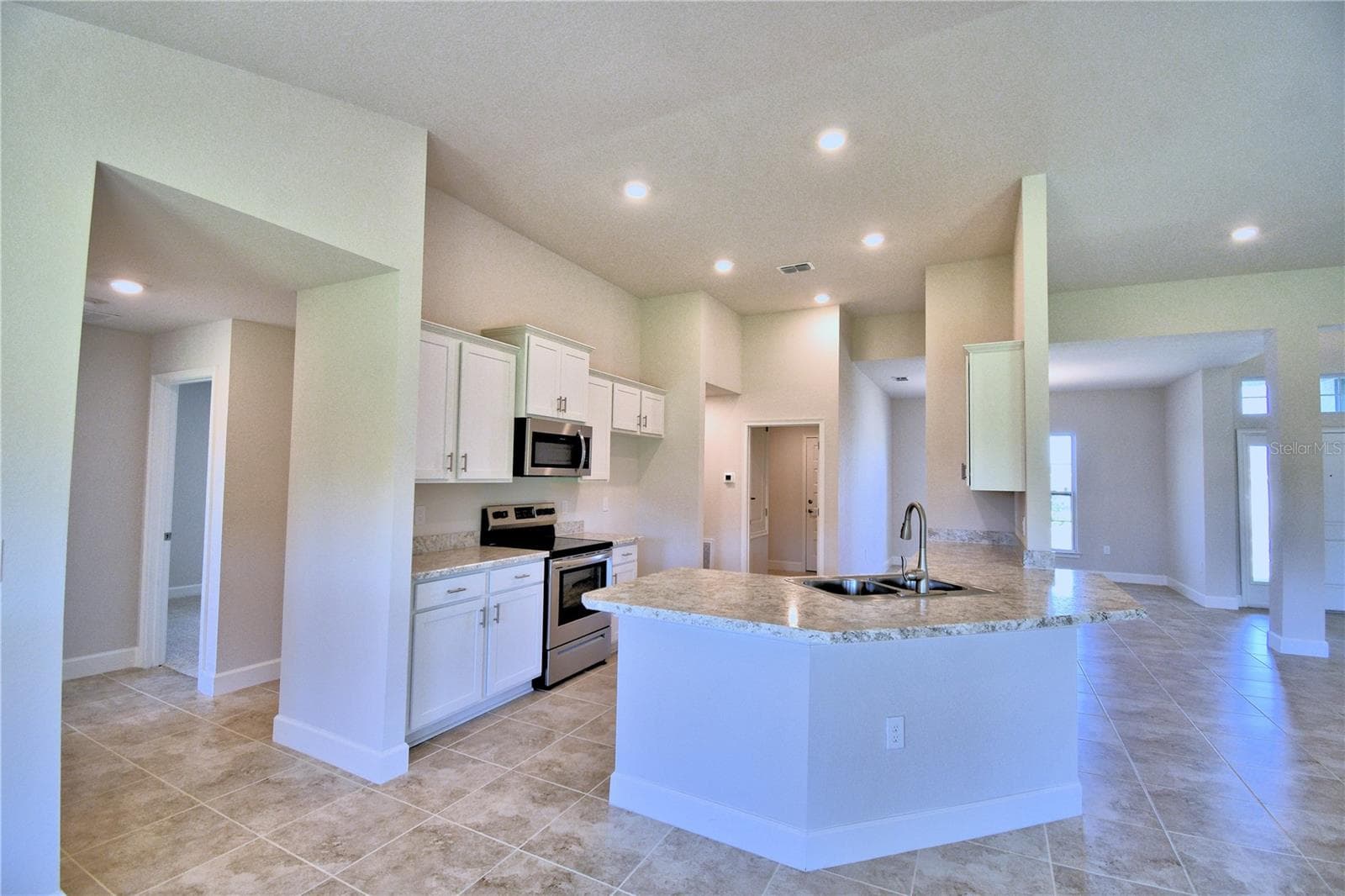 Single Family Residence at 4615 CALAMINT LN, AUBURNDALE, photo 13 of 51
