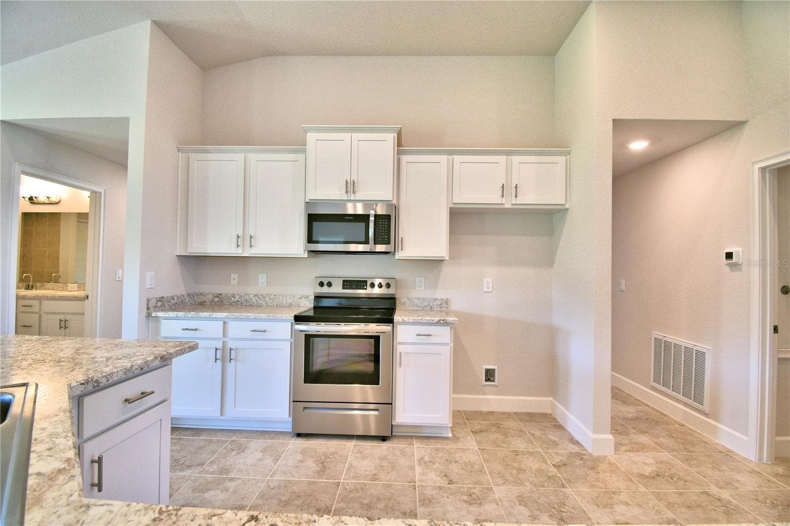 Single Family Residence at 4615 CALAMINT LN, AUBURNDALE, photo 14 of 51