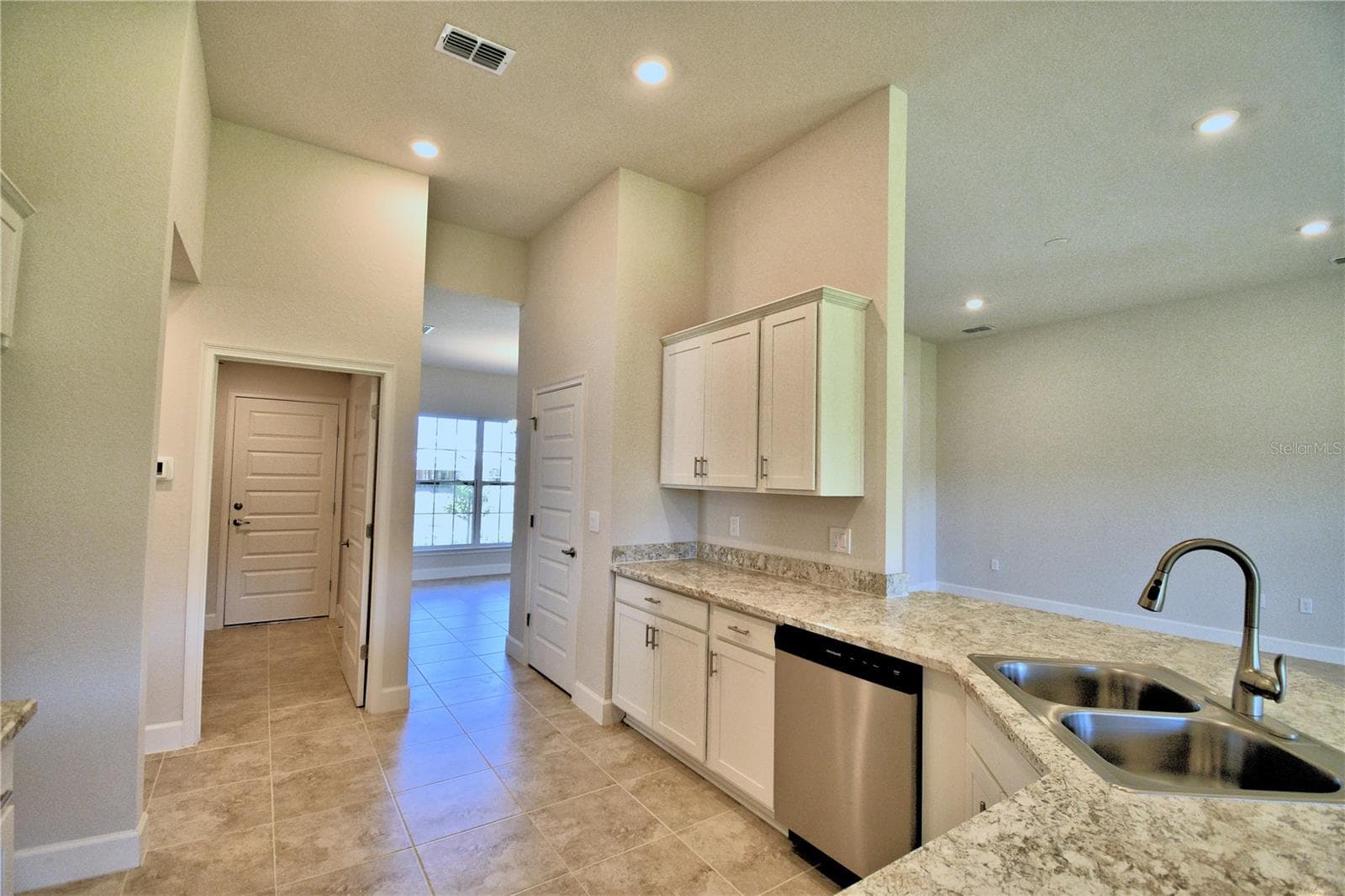 Single Family Residence at 4615 CALAMINT LN, AUBURNDALE, photo 16 of 51