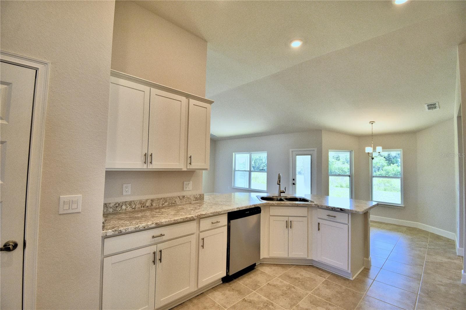 Single Family Residence at 4615 CALAMINT LN, AUBURNDALE, photo 17 of 51