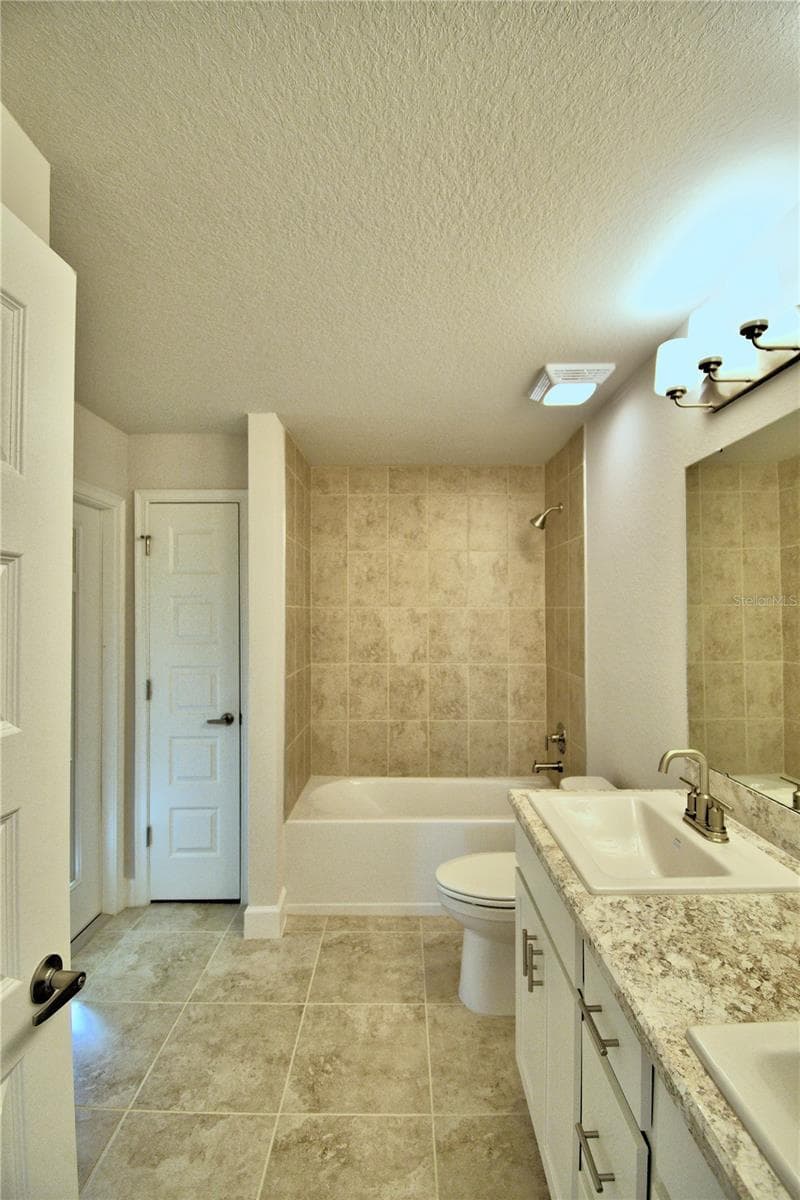 Single Family Residence at 4615 CALAMINT LN, AUBURNDALE, photo 35 of 51