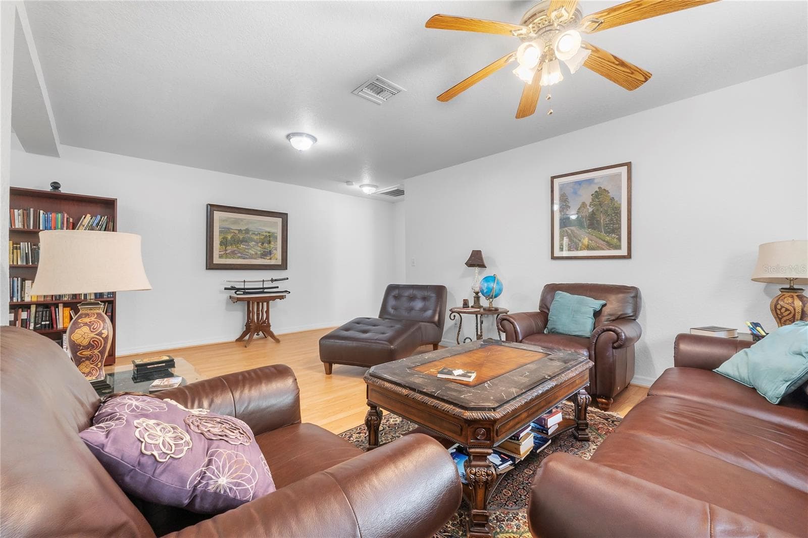 Single Family Residence at 1701 38TH AVENUE, ST PETERSBURG, photo 13 of 41