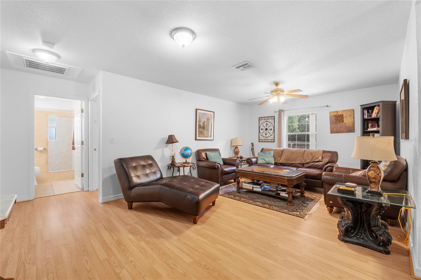 Single Family Residence at 1701 38TH AVENUE, ST PETERSBURG, photo 15 of 41