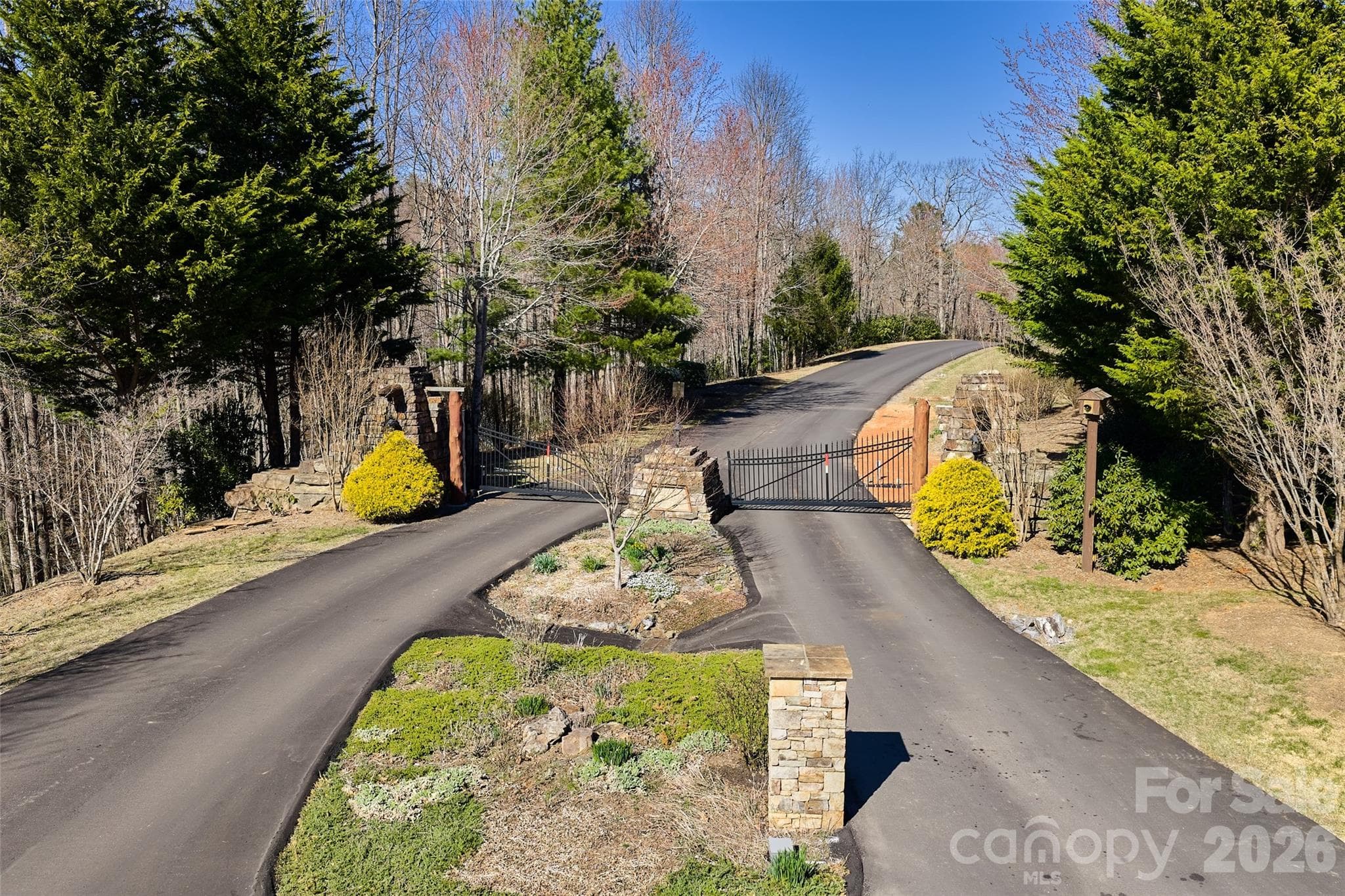 Lot at Black Mountain, photo 2 of 9
