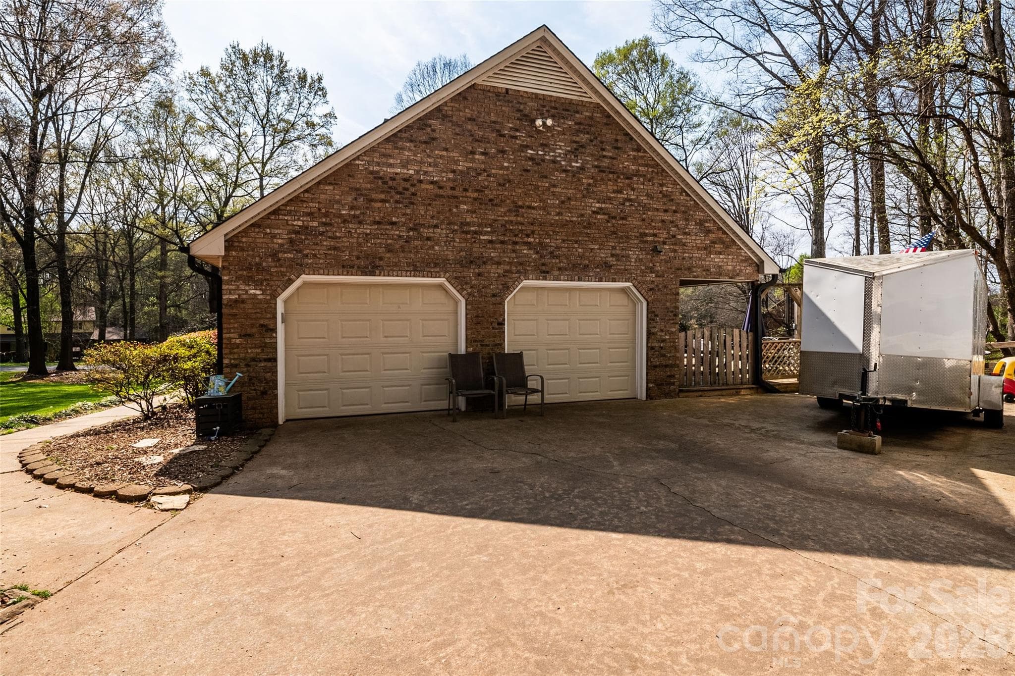 Ample Parking - 1015 Quail Circle, Salisbury