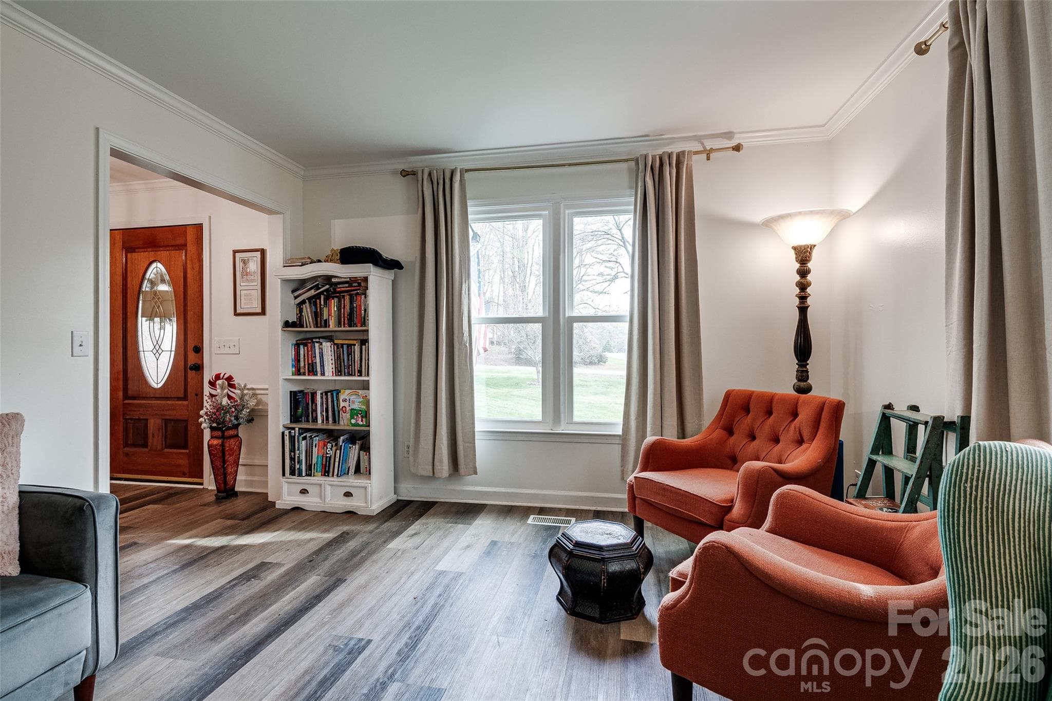 Sitting Room - 1015 Quail Circle, Salisbury