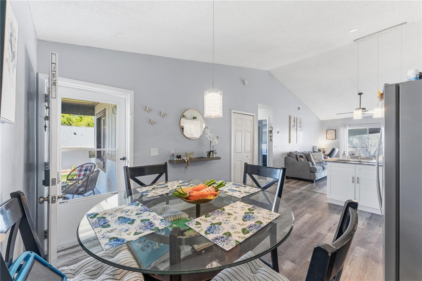 Single Family Residence at 114 WINTER RIDGE CIR, ORLANDO, photo 4 of 20