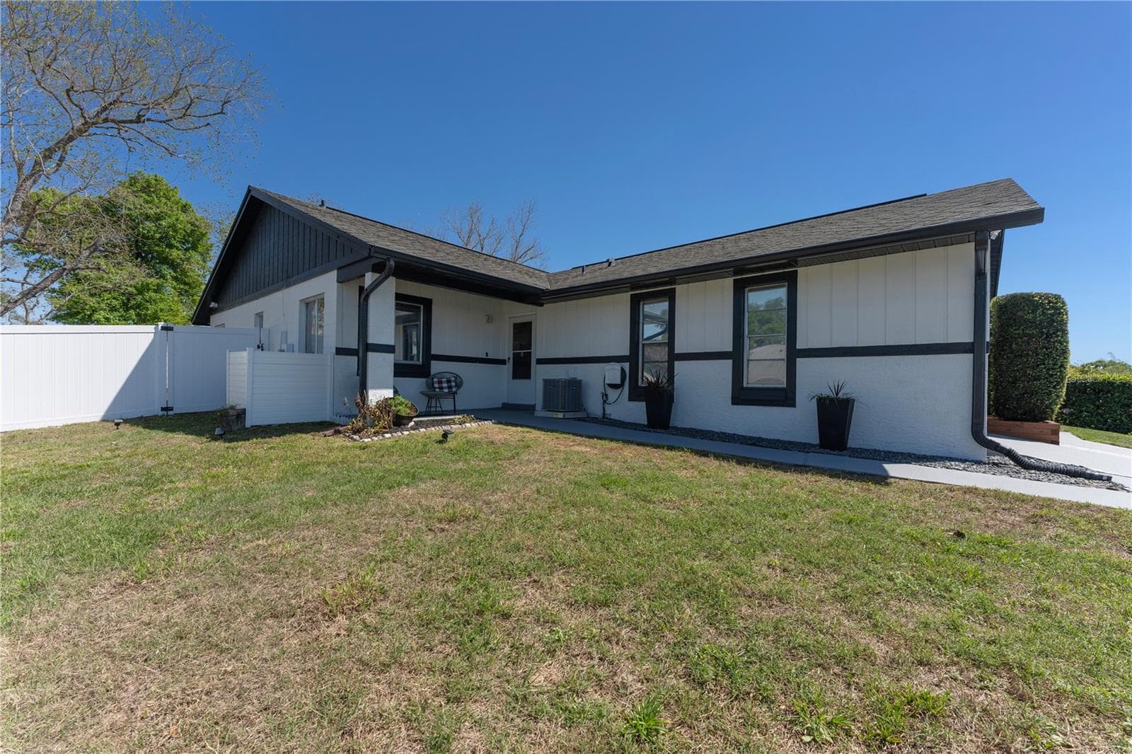Single Family Residence at 114 WINTER RIDGE CIR, ORLANDO, photo 19 of 20