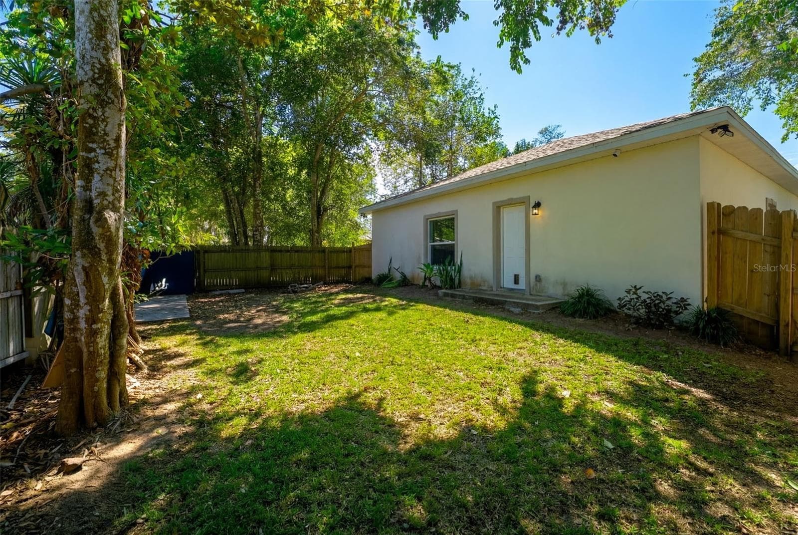 Single Family Residence at 637 HOLMES AVE, DAYTONA BEACH, photo 25 of 29