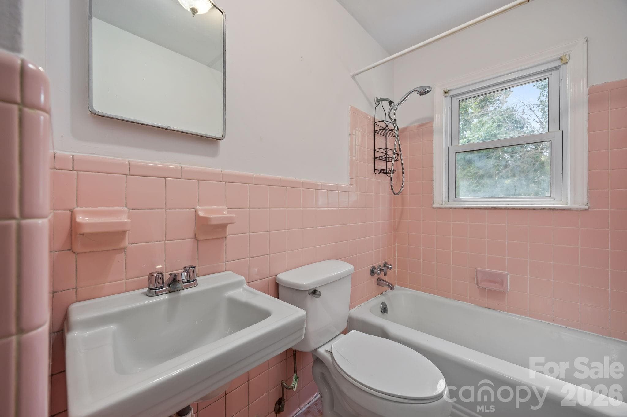 Single Family Residence at 1108 Dartmouth Avenue, High Point, photo 21 of 32