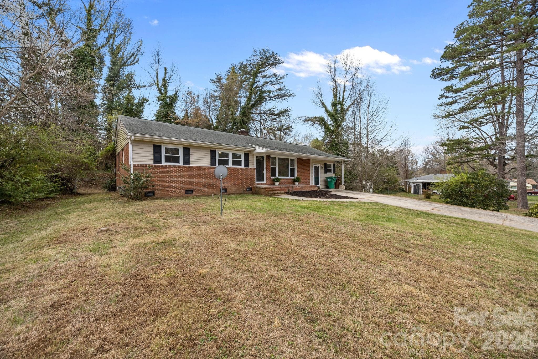 Single Family Residence at 1108 Dartmouth Avenue, High Point, photo 27 of 32