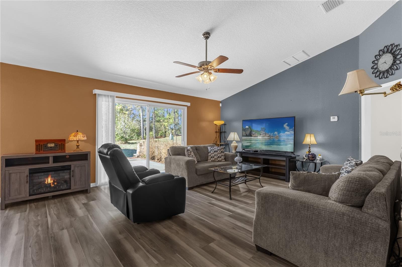 Living room - 8506 SW 136TH LOOP, OCALA