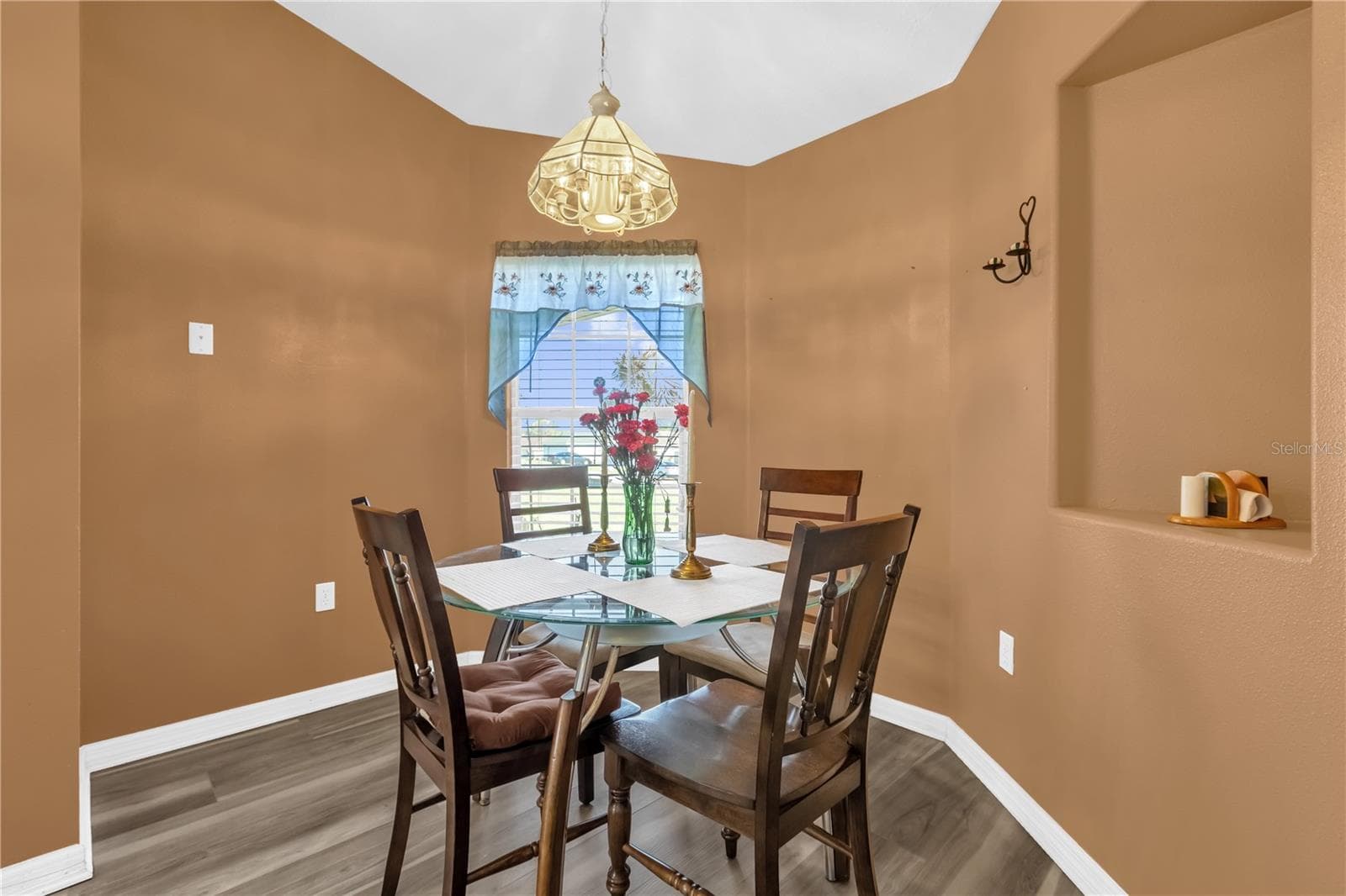 Kitchen eating area - 8506 SW 136TH LOOP, OCALA