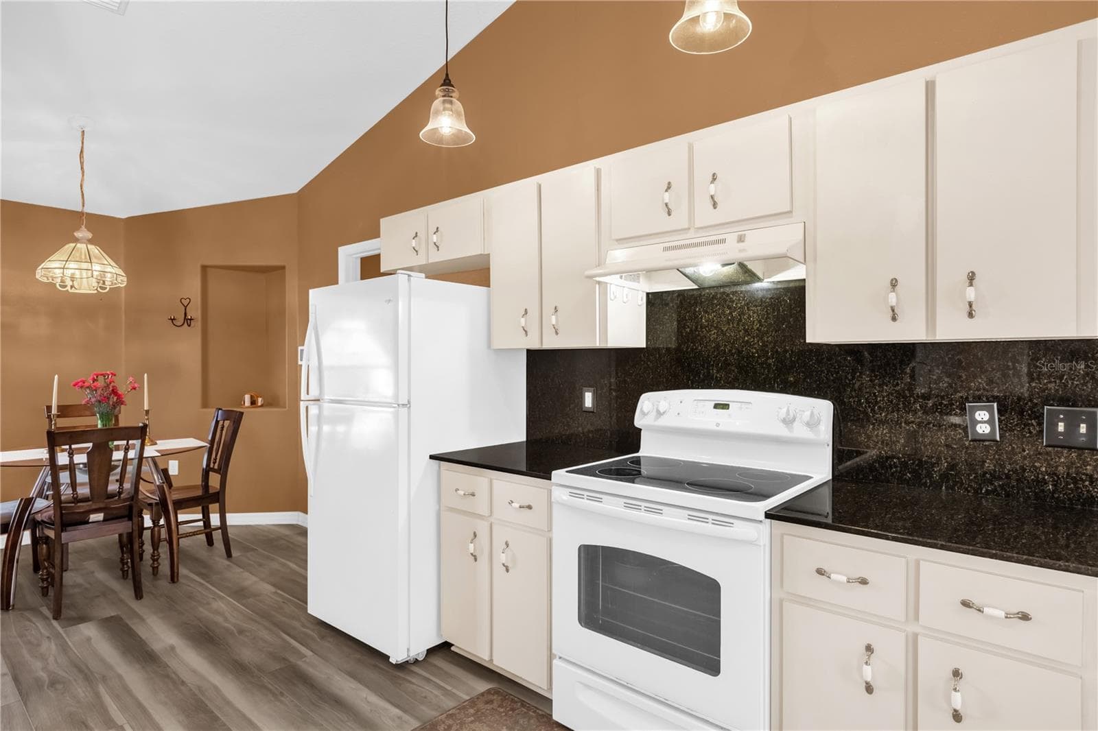 Kitchen - 8506 SW 136TH LOOP, OCALA
