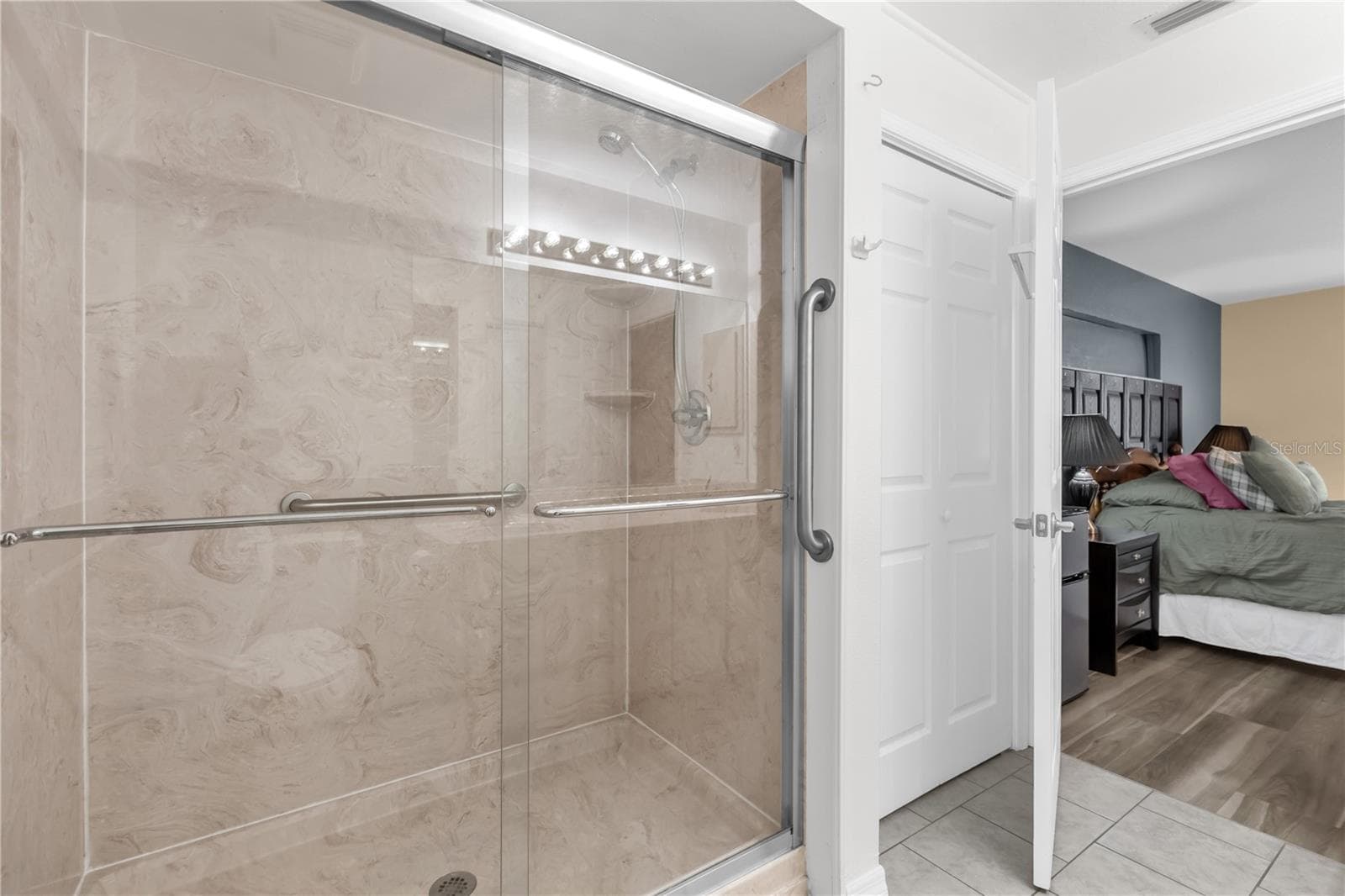 Primary shower - 8506 SW 136TH LOOP, OCALA