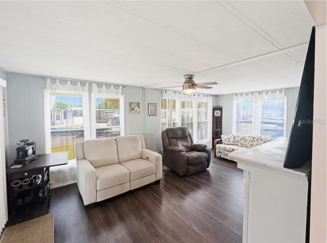 Manufactured Home at 108 N TIMBER TRL, WILDWOOD, photo 11 of 24