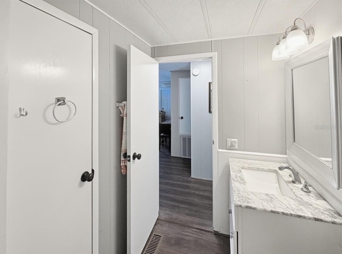 Manufactured Home at 108 N TIMBER TRL, WILDWOOD, photo 21 of 24
