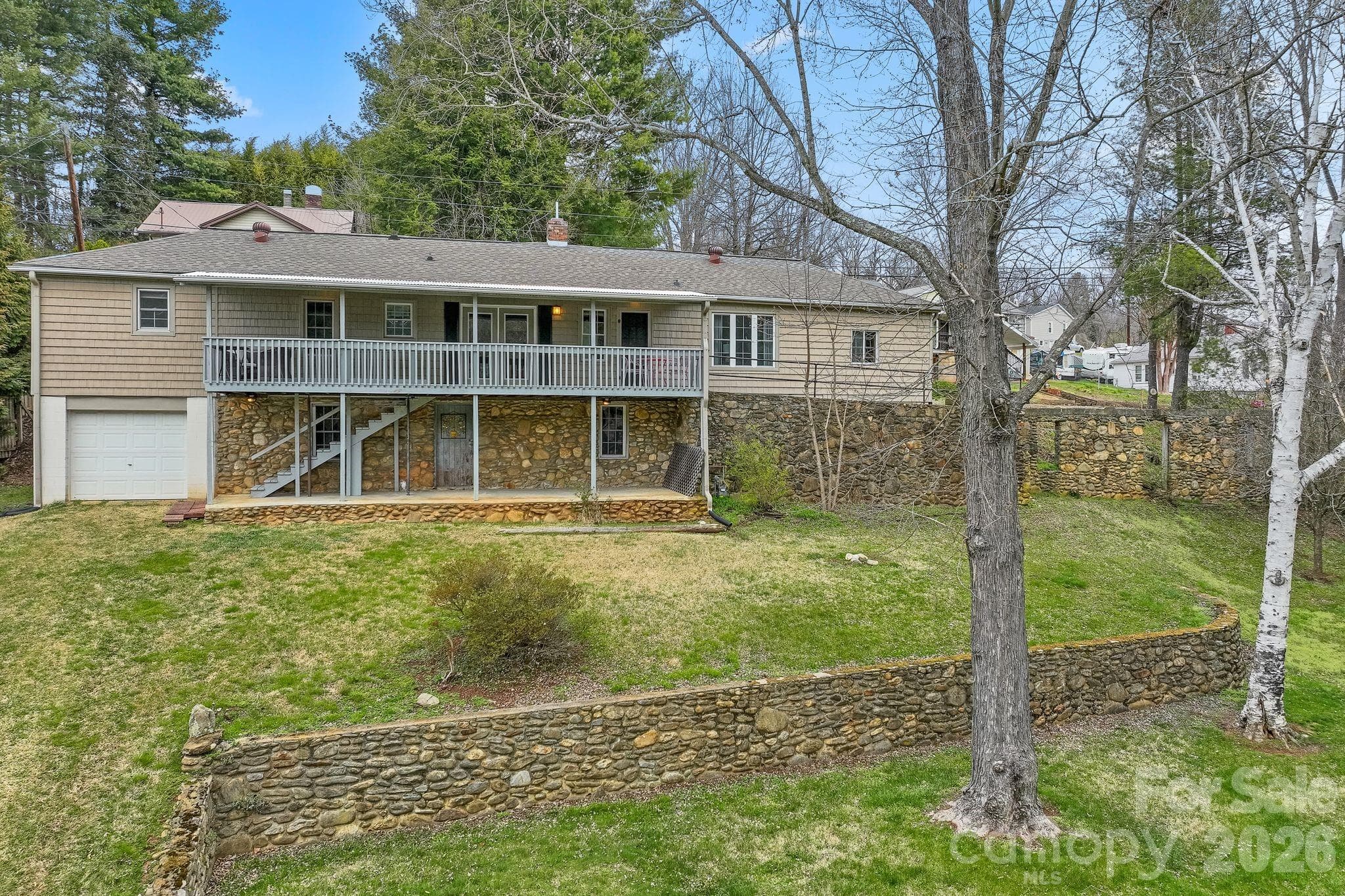 Stone foundation coordinates well with walls - 212 Holtzclaw Street, Canton