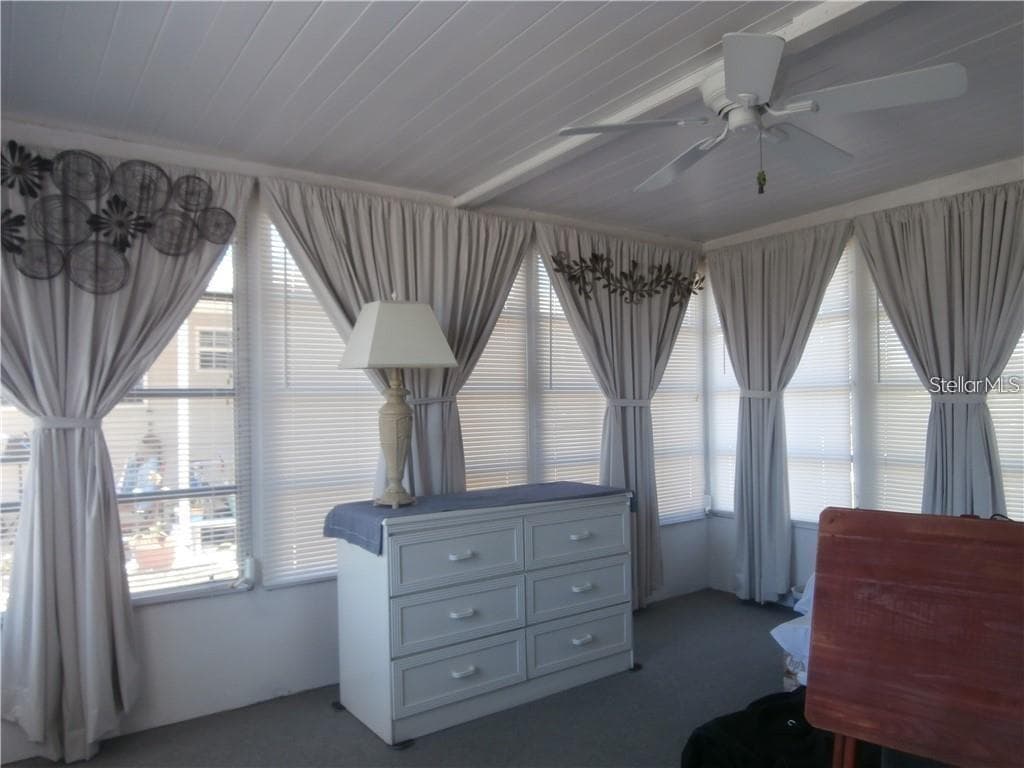 Mobile Home at 3204 CHANNING DR, HOLIDAY, photo 4 of 18
