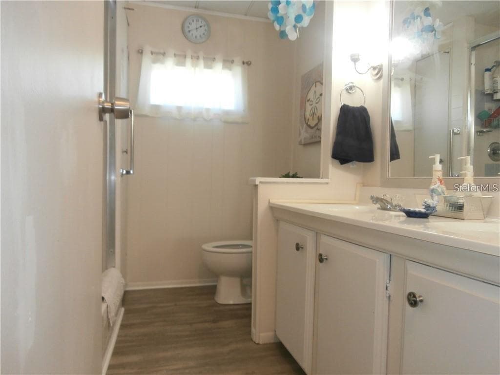 Mobile Home at 3204 CHANNING DR, HOLIDAY, photo 8 of 18