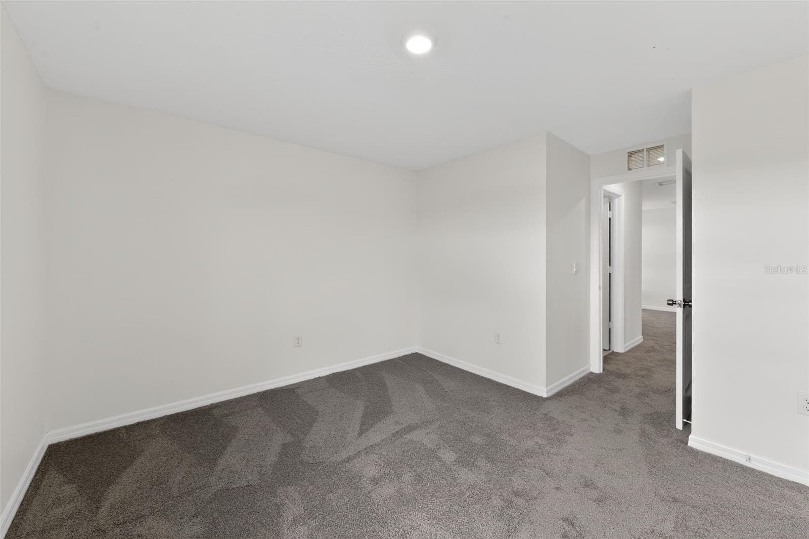 Single Family Residence at 439 SUNLIT CORAL ST, RUSKIN, photo 11 of 19