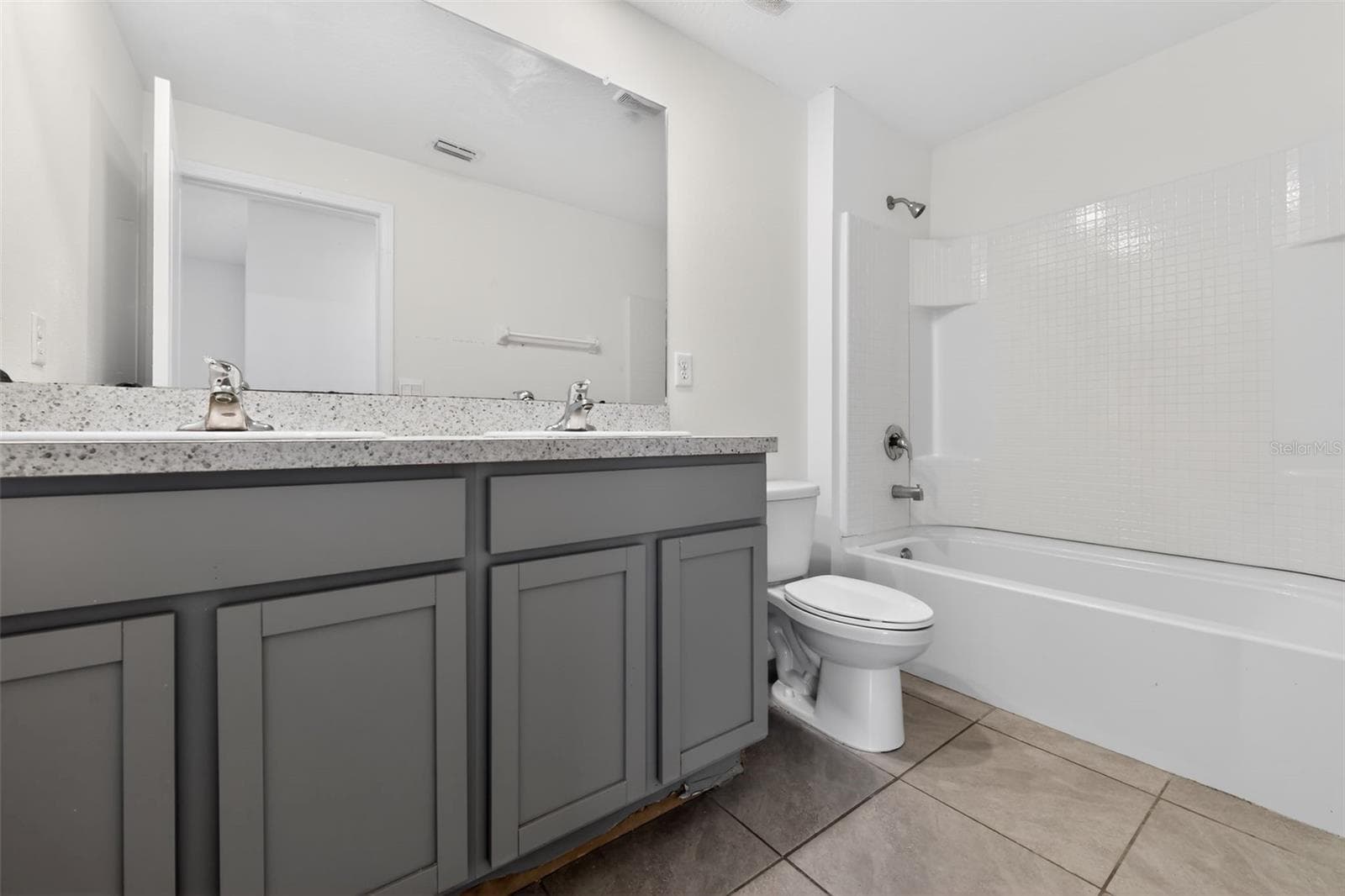 Single Family Residence at 439 SUNLIT CORAL ST, RUSKIN, photo 16 of 19