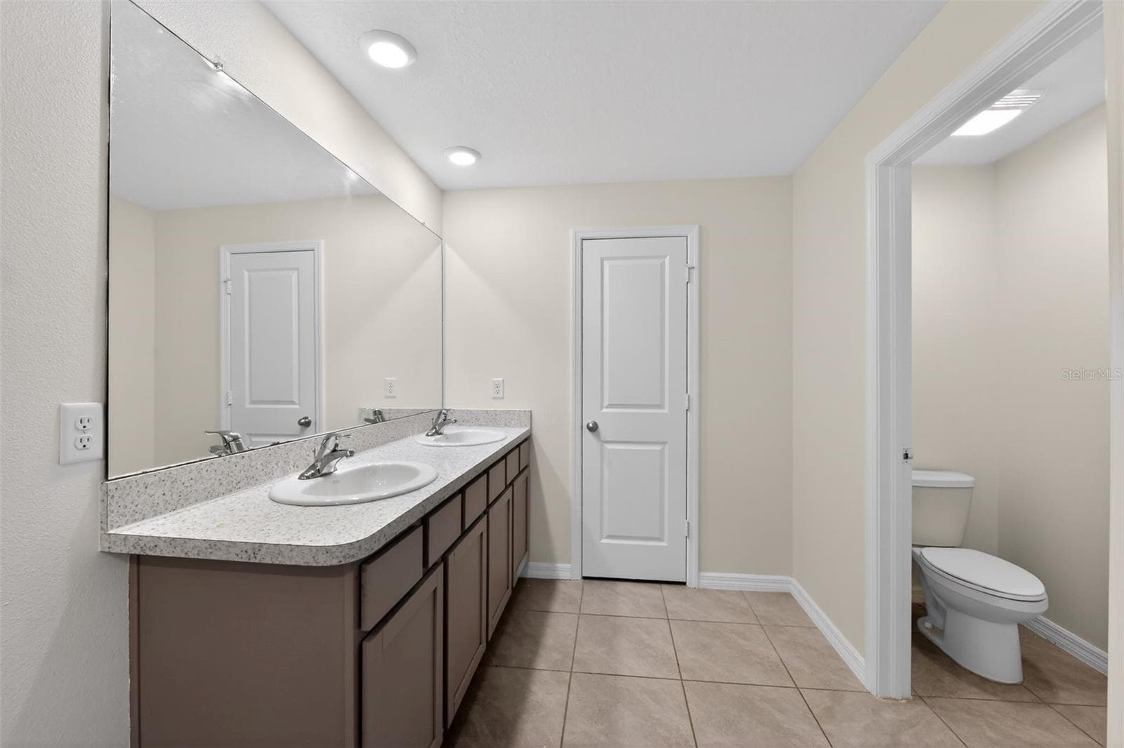 Single Family Residence at 439 SUNLIT CORAL ST, RUSKIN, photo 18 of 19