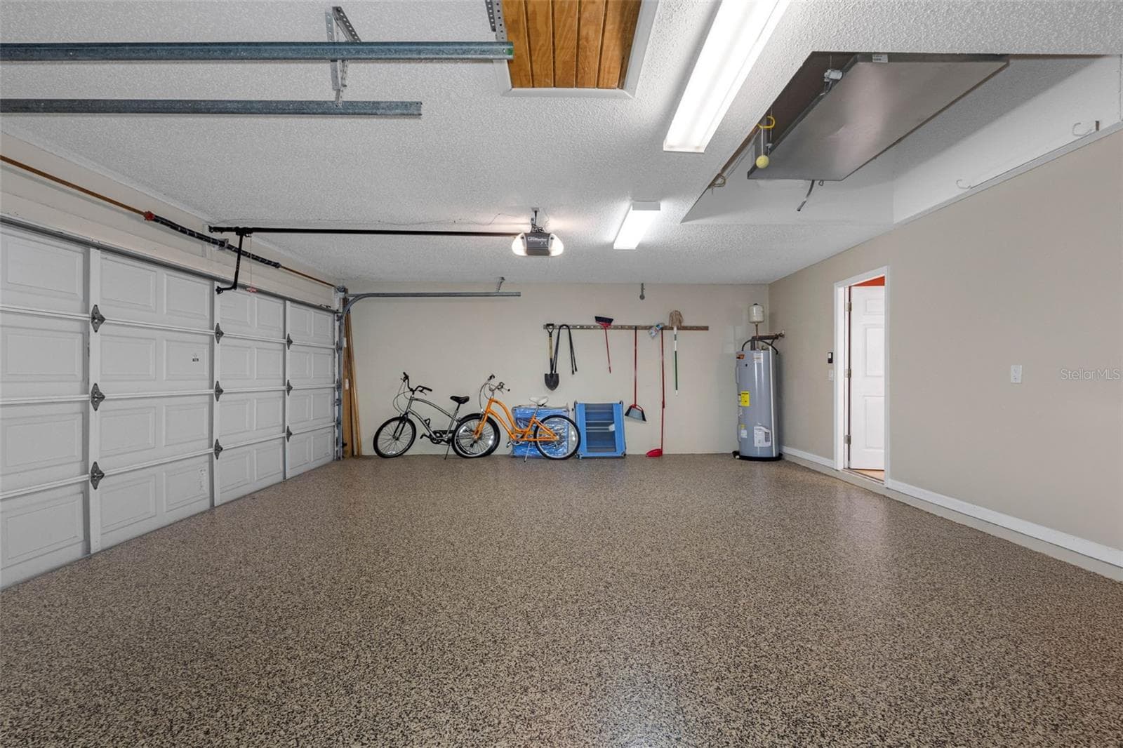 Epoxy Garage - 1872 EAGLE TRACE BLVD, PALM HARBOR