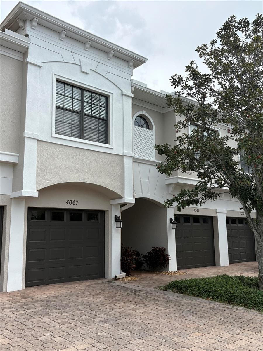 4067 OVERTURE CIR #340