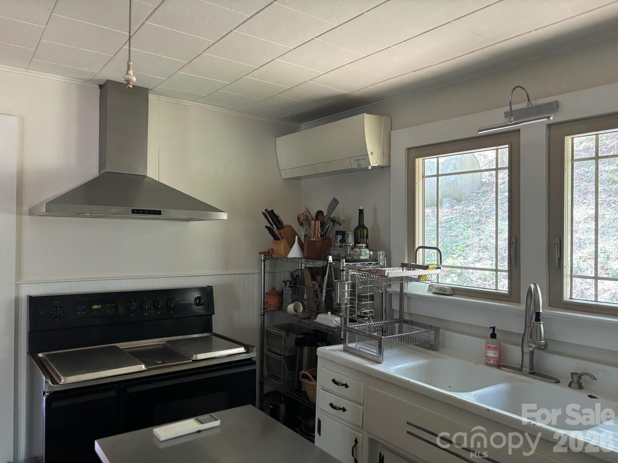 kitchen main house - 324 Marble Mine Road, Bakersville