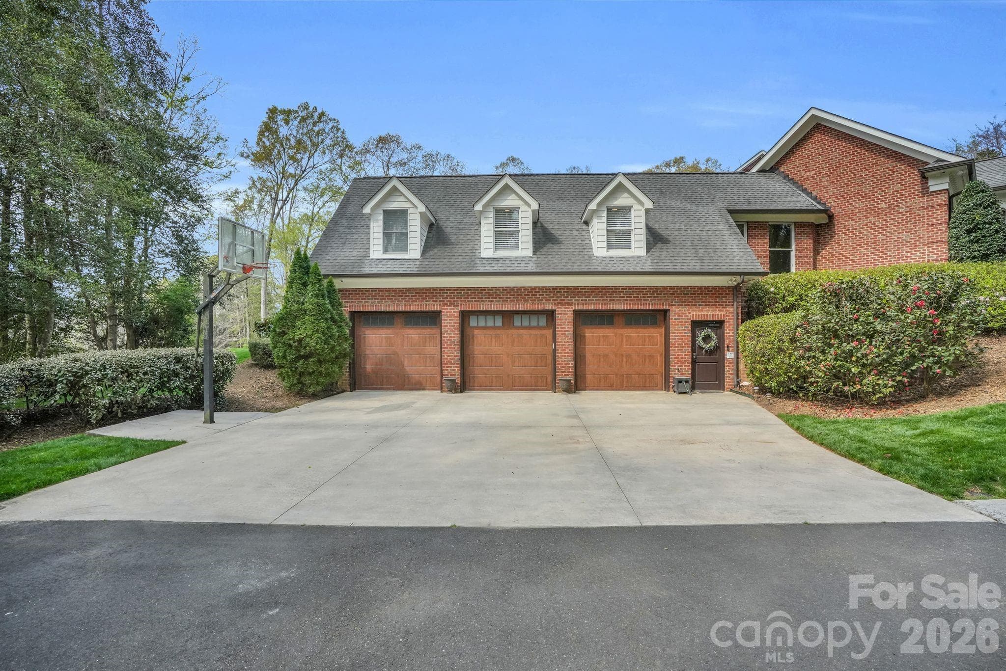 3 Car Side Load Garage - 312 Old Hickory Court, Fort Mill
