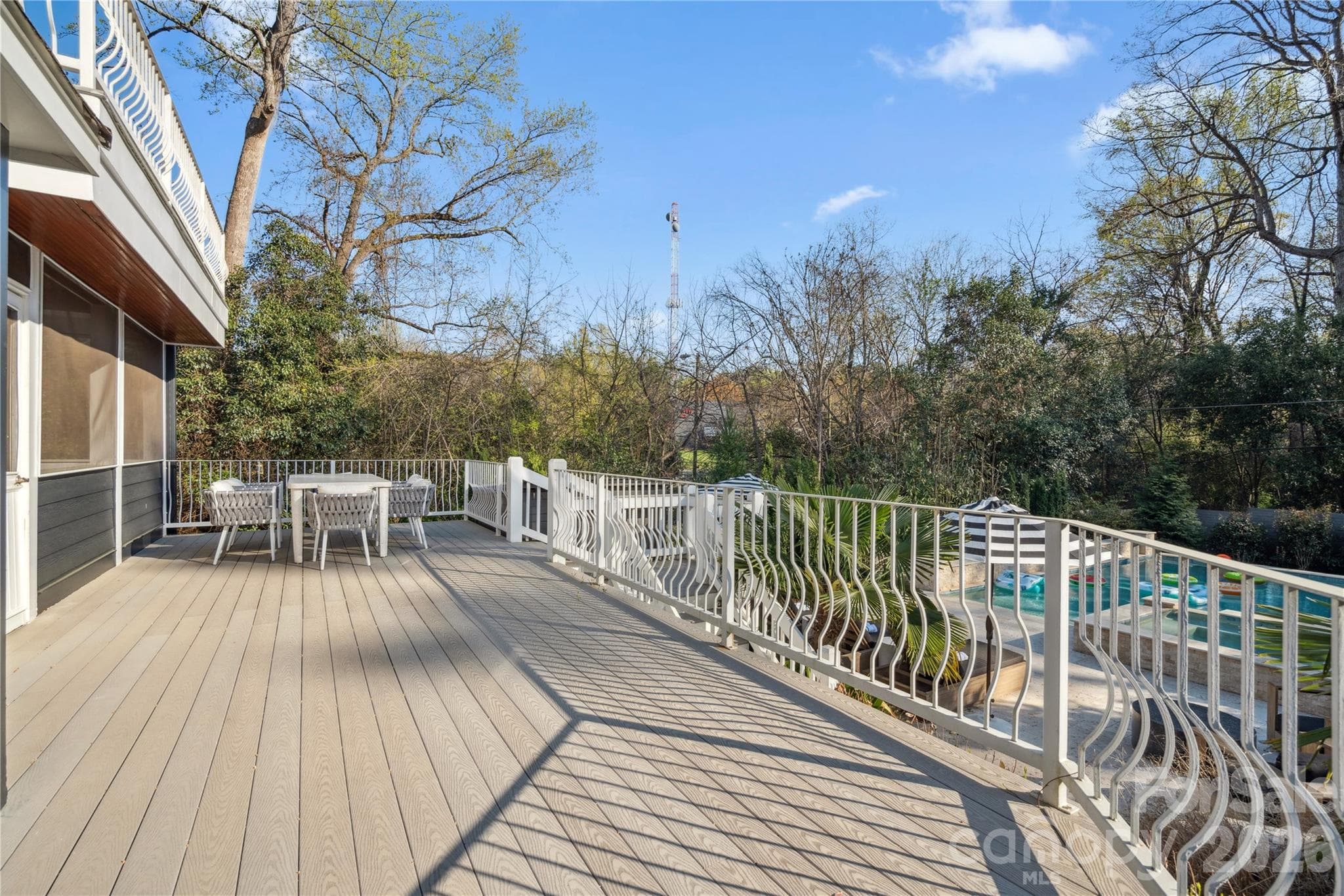 Single Family Residence at 3220 Commonwealth Avenue, Charlotte, photo 36 of 45
