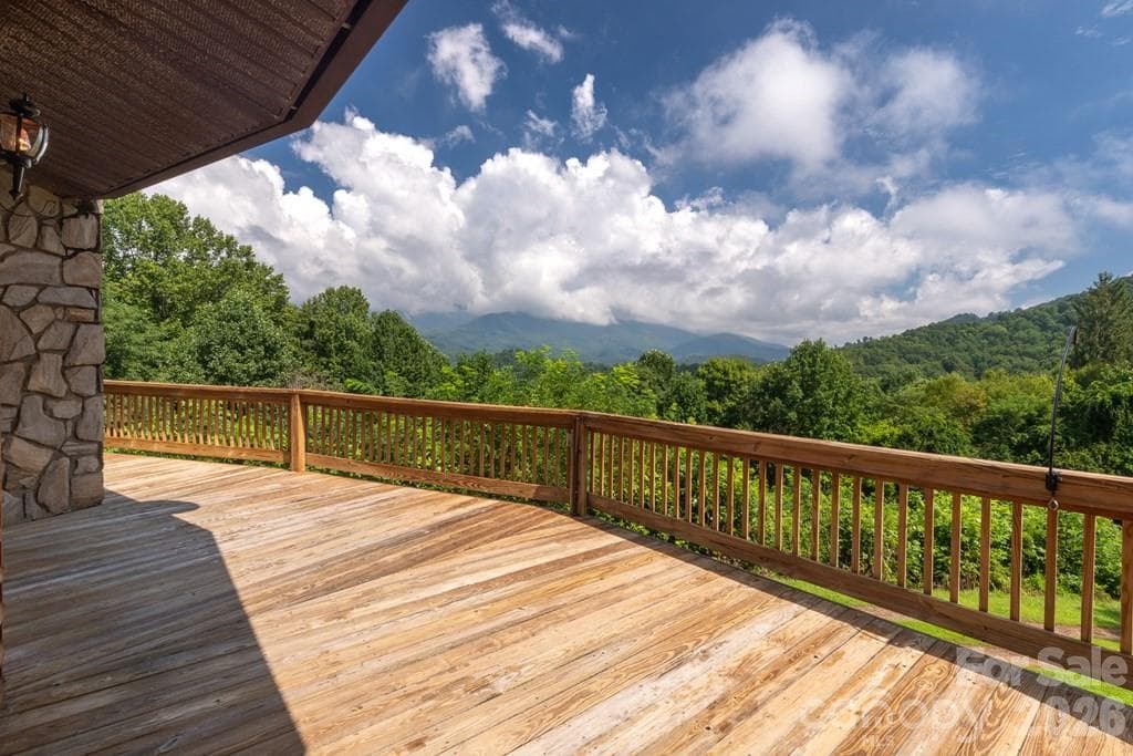 Single Family Residence at Sylva, photo 2 of 39