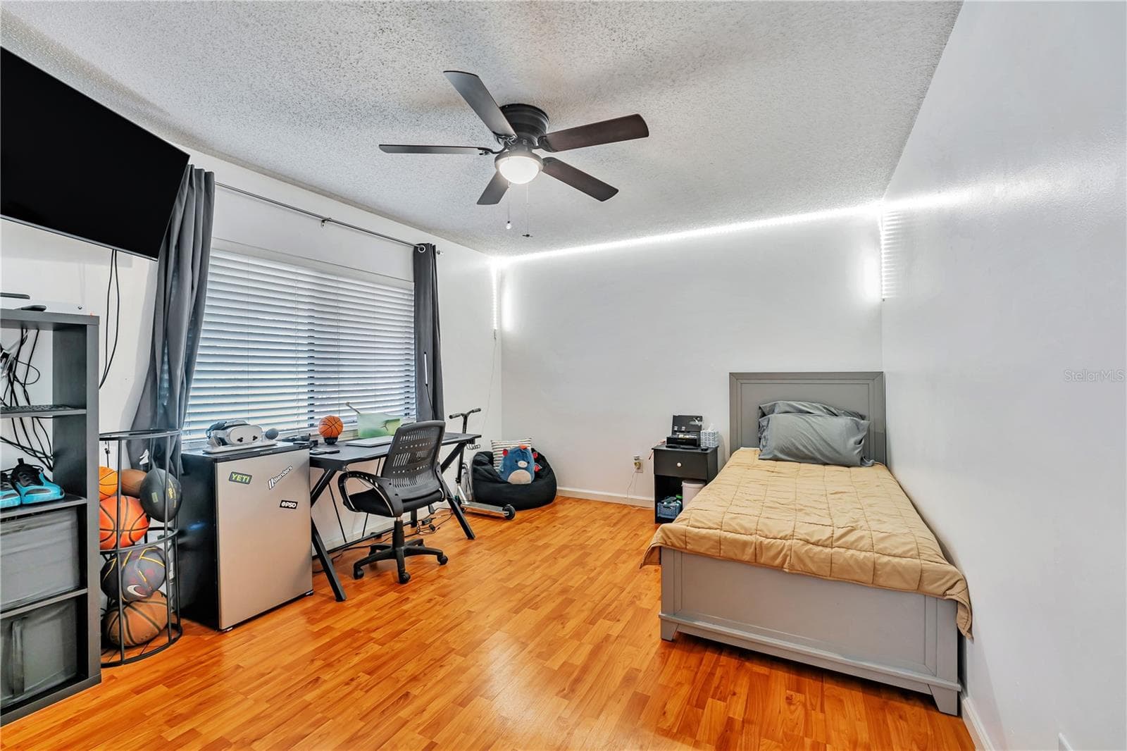 Townhouse at 701 SAINT MICHAEL LN, ALTAMONTE SPRINGS, photo 8 of 19