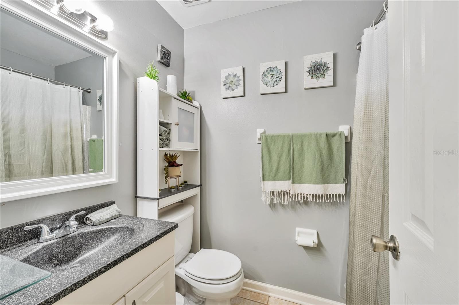 Townhouse at 701 SAINT MICHAEL LN, ALTAMONTE SPRINGS, photo 14 of 19