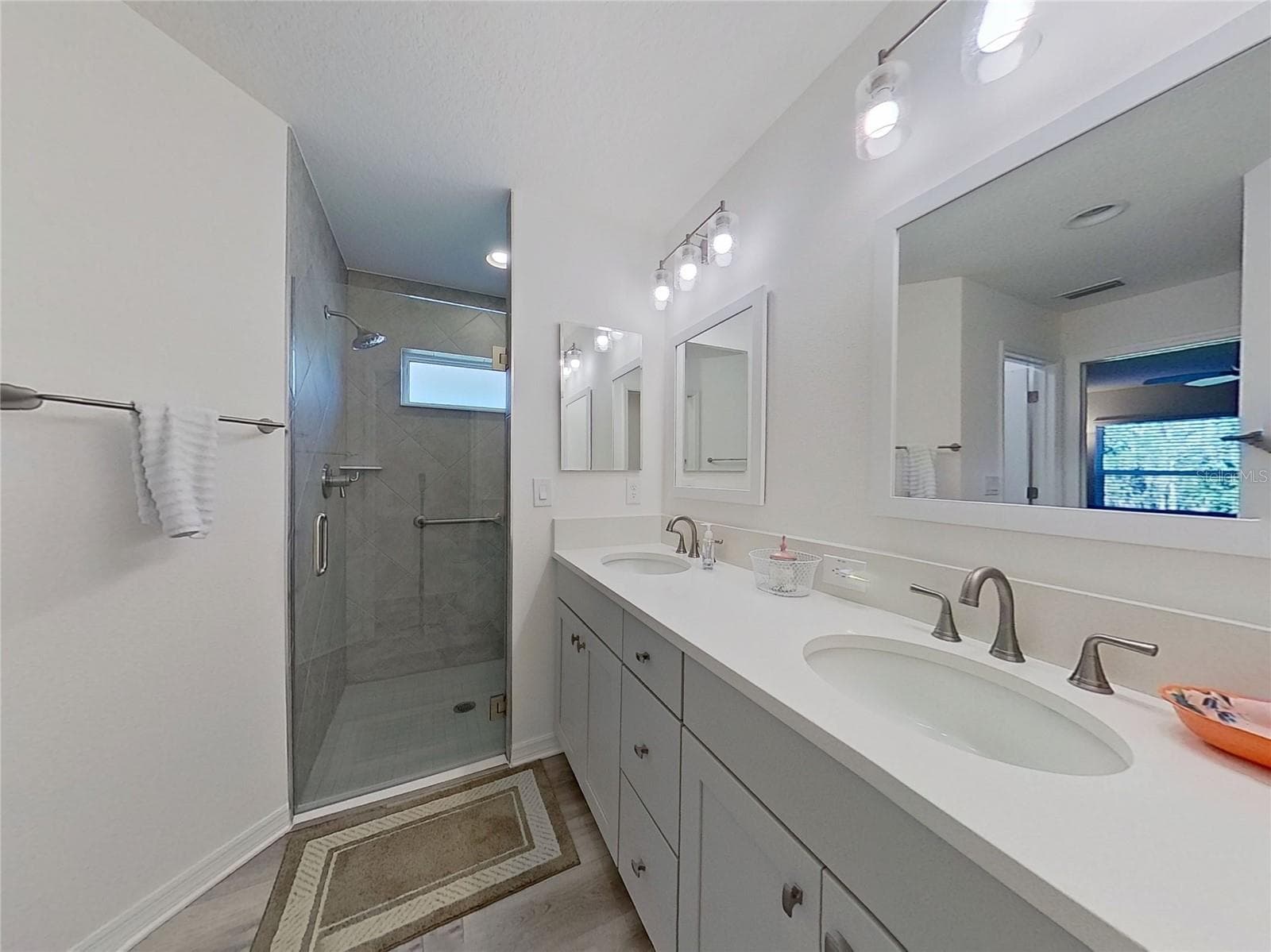 Master Bathroom (2) - 6522 MCKNIGHT LOOP, THE VILLAGES