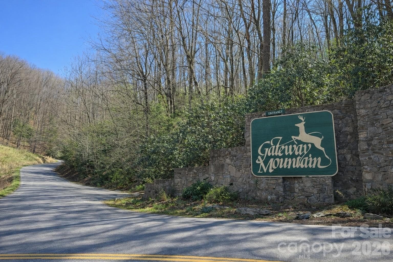 Entrance before gate - Old Fort