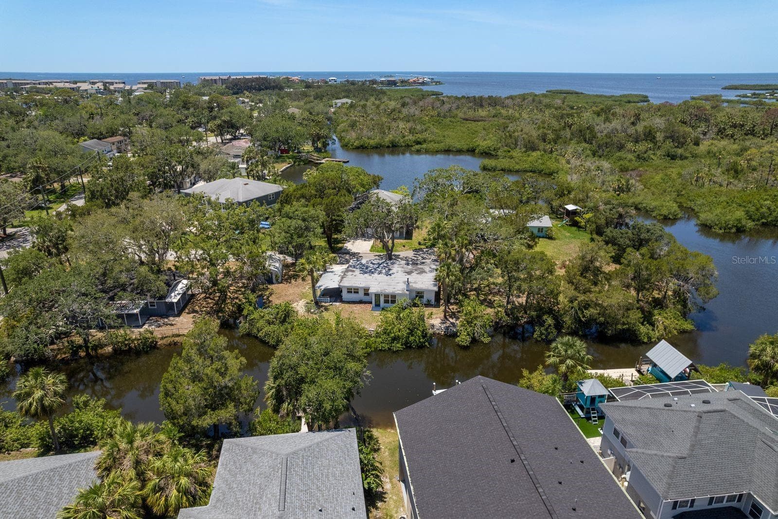 5270 MILLER BAYOU DR