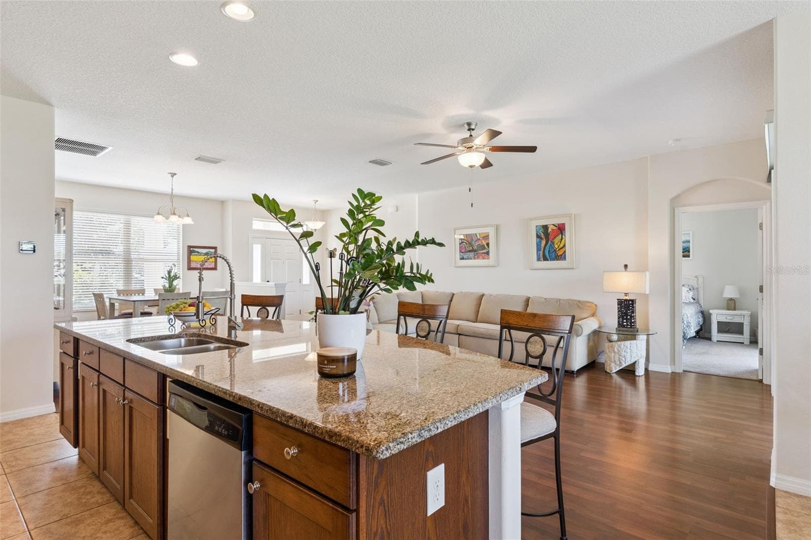 Single Family Residence at 26645 MANASSAS DR, LEESBURG, photo 14 of 68