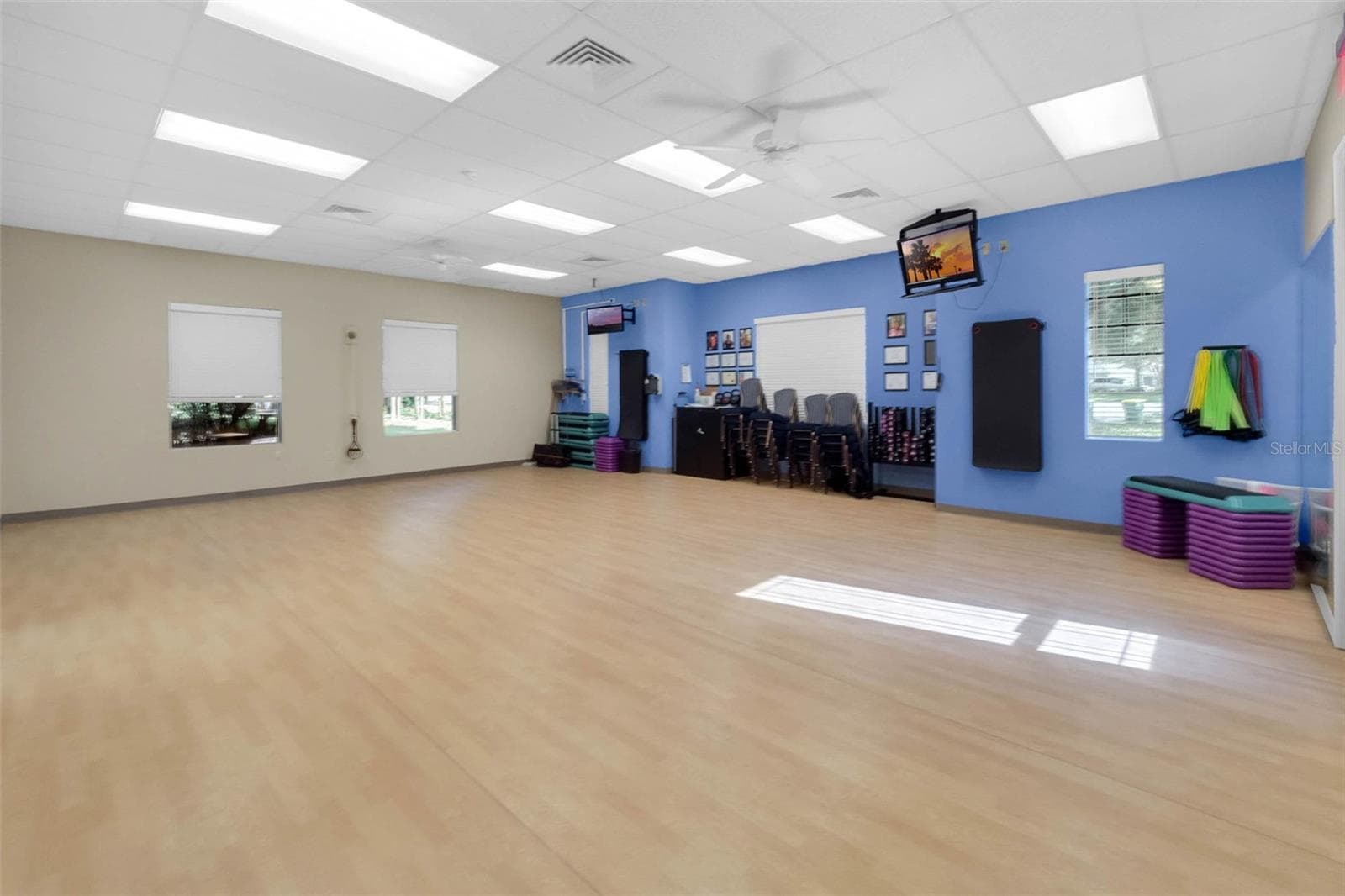 Single Family Residence at 26645 MANASSAS DR, LEESBURG, photo 64 of 68