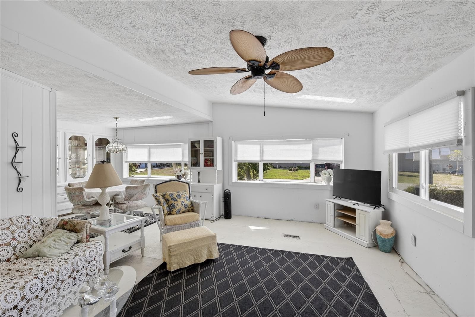 Living Room - 1349 SEAGULL DR, ENGLEWOOD