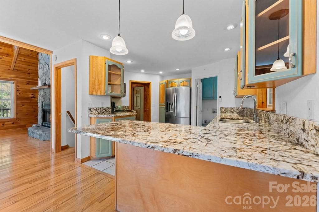 Single Family Residence at Sylva, photo 17 of 44
