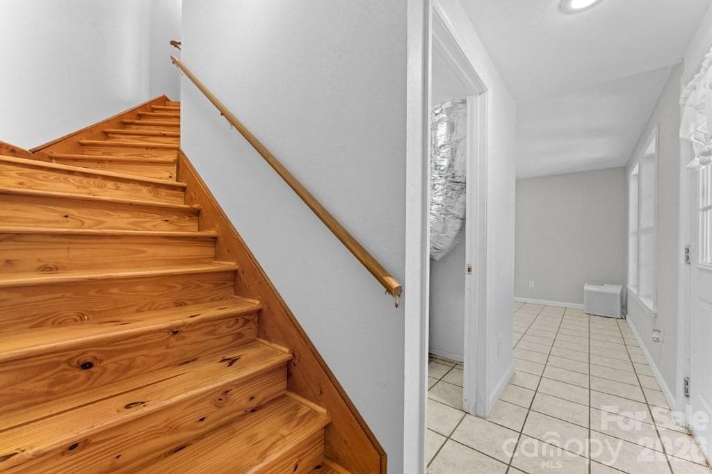Single Family Residence at Sylva, photo 36 of 44