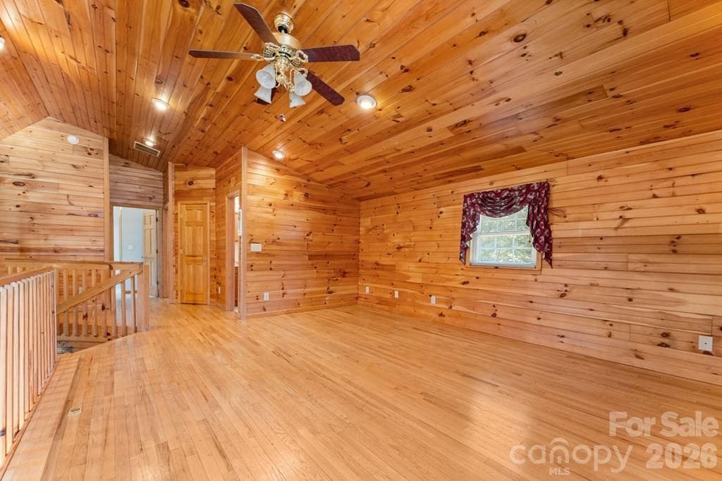 Single Family Residence at Sylva, photo 44 of 44