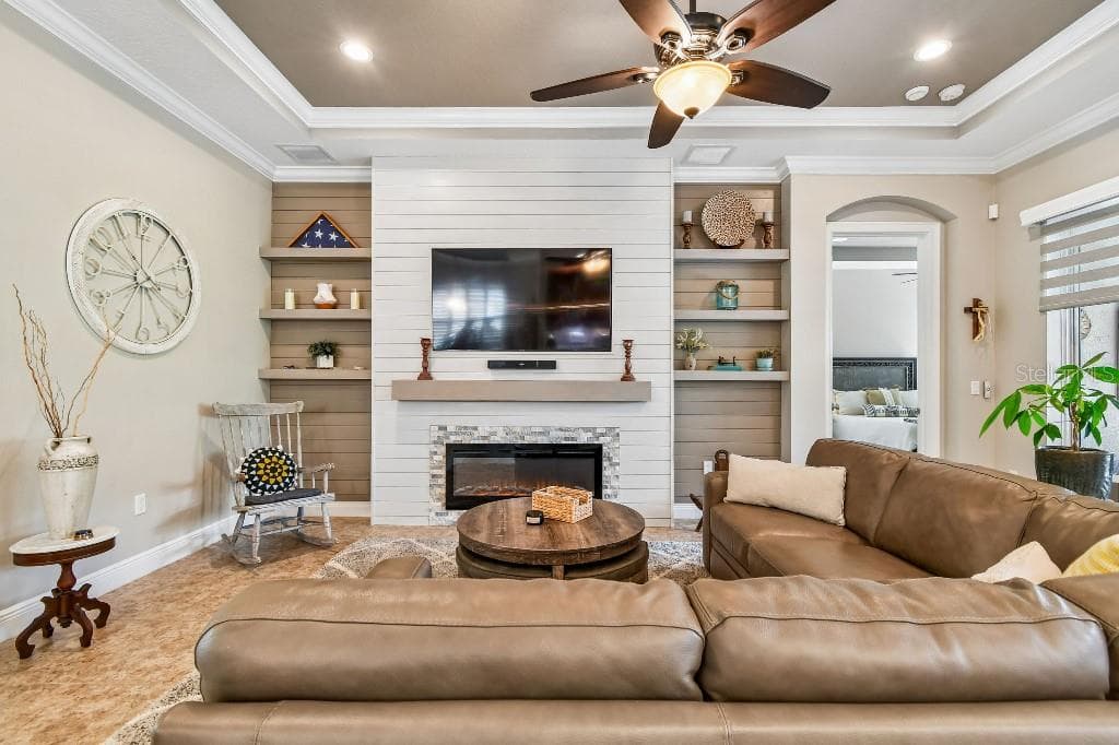 Single Family Residence at 112 SUFFOLK CT, DELAND, photo 8 of 47