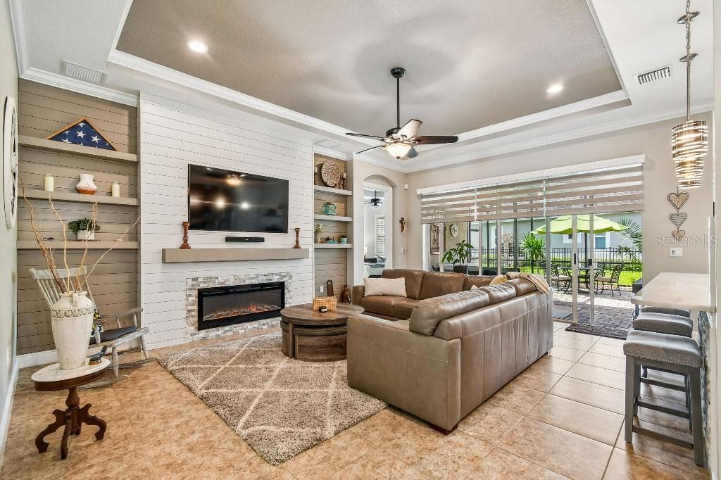 Single Family Residence at 112 SUFFOLK CT, DELAND, photo 18 of 47