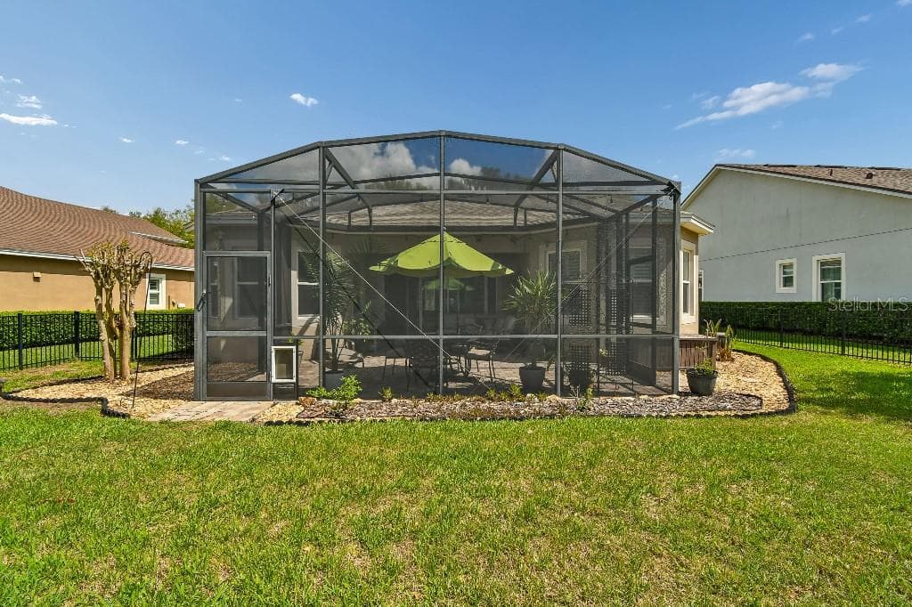 Single Family Residence at 112 SUFFOLK CT, DELAND, photo 41 of 47