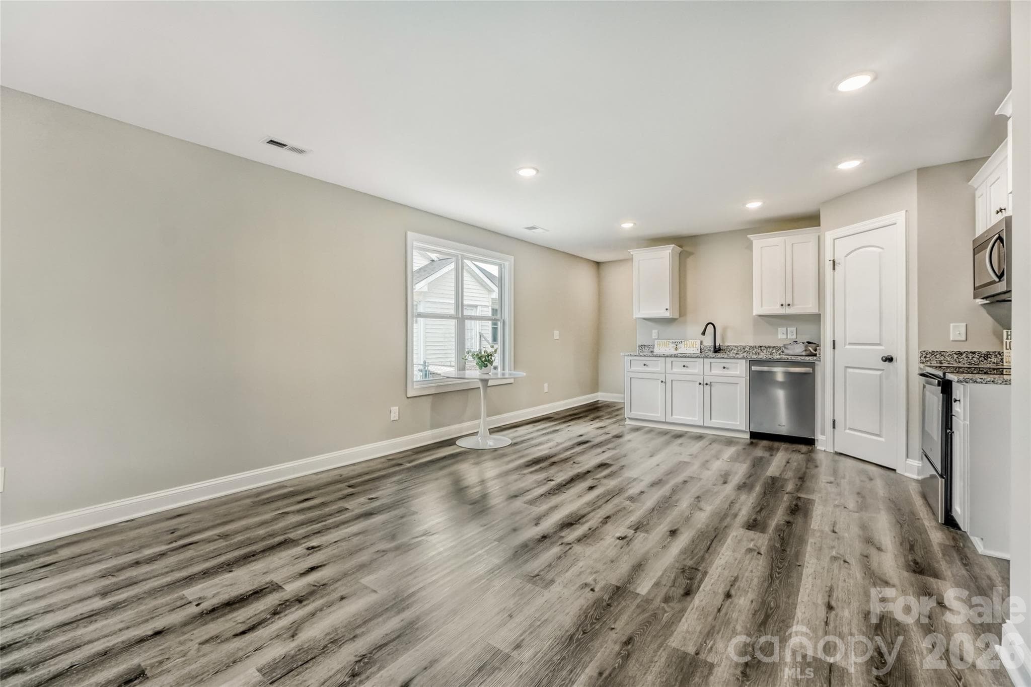 Durable vinyl flooring - Kannapolis