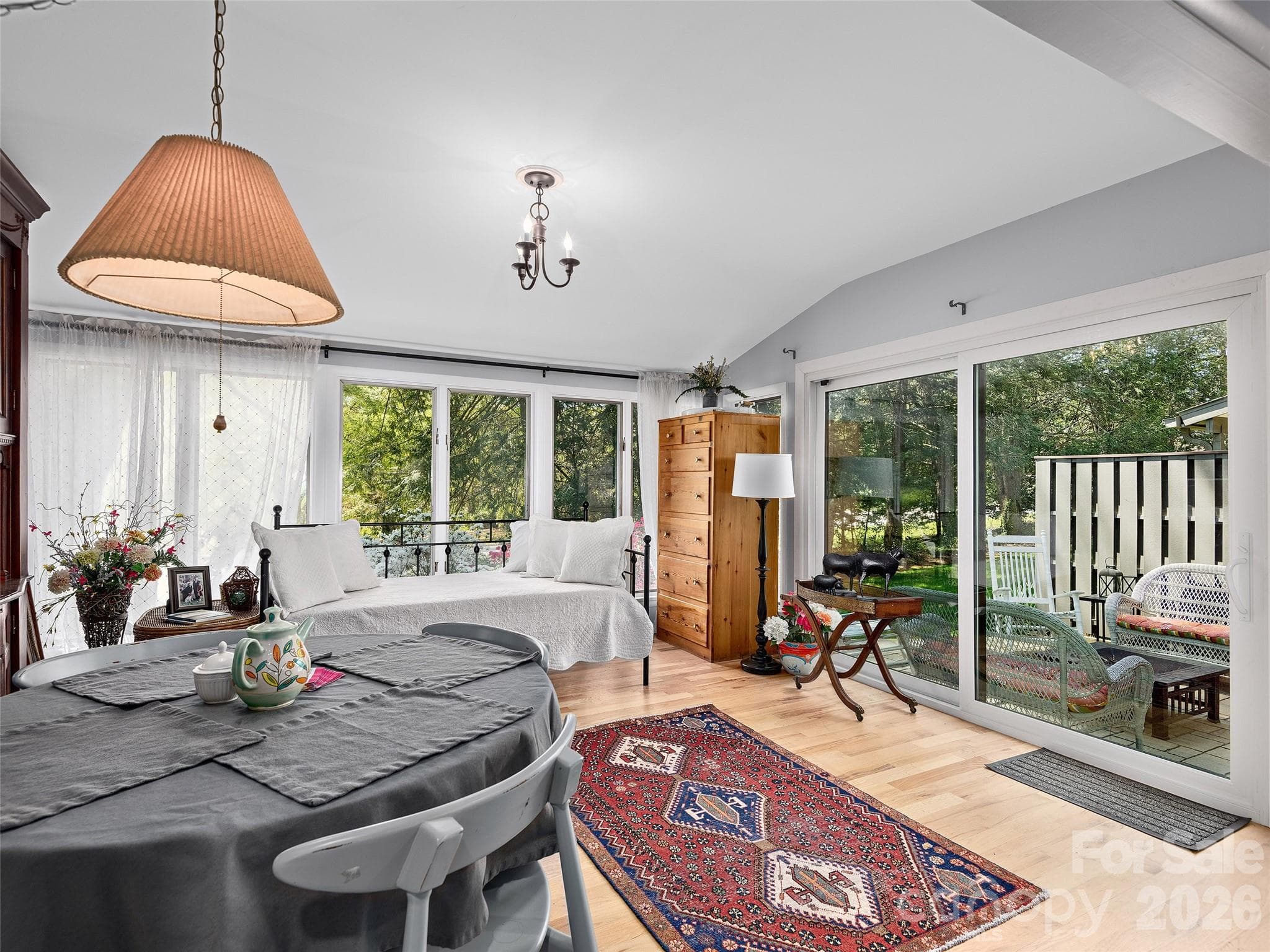 Sunroom & Sliding Door to Patio. - 521 Crowfields Lane, Asheville