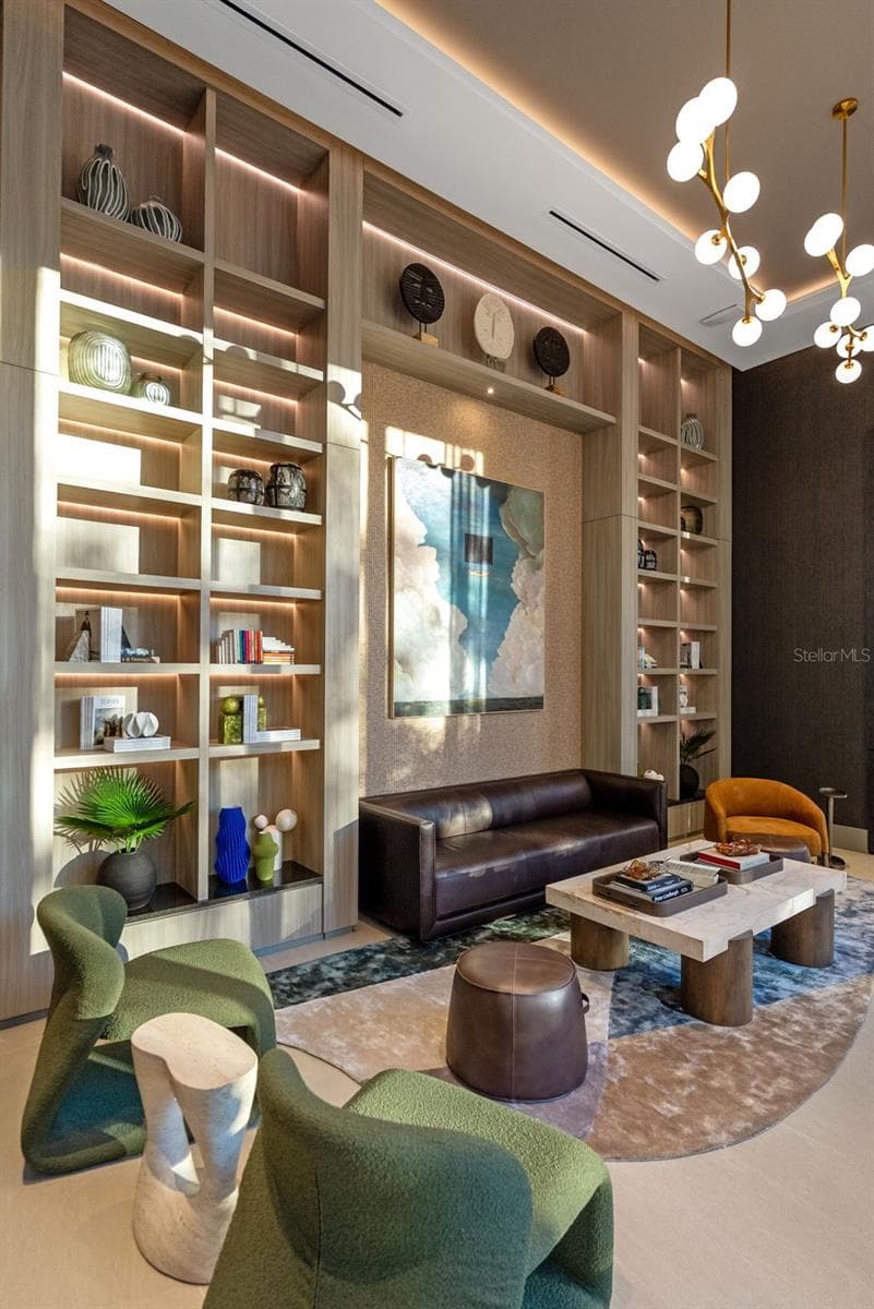 Condominium at 275 1ST AVE #3807, ST PETERSBURG, photo 15 of 36